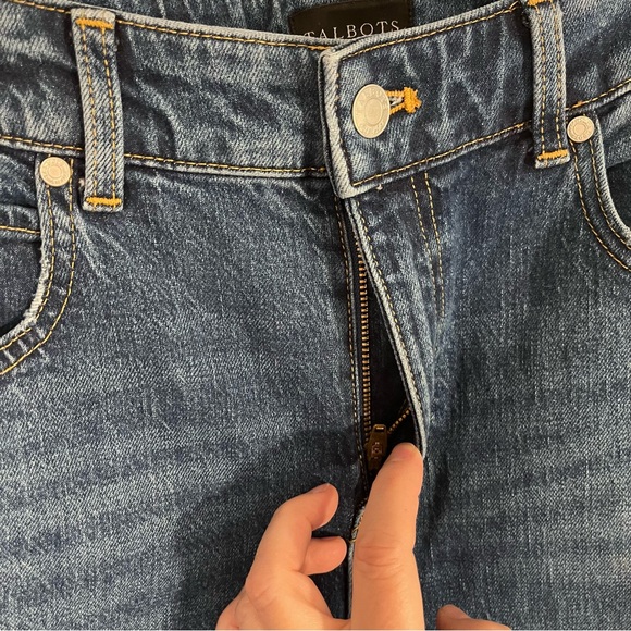 Talbots High Rise Relaxed Straight Jeans 2 Mom Jean Aesthetic Palisade Wash - Picture 2 of 12